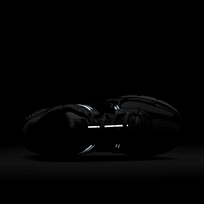 Zoom Vomero 5 'Metallic Silver Black'