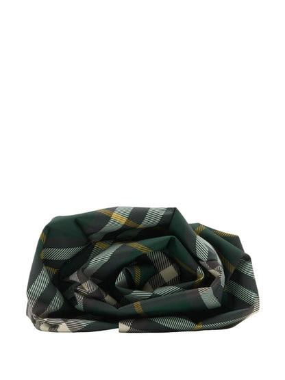 Burberry Women Rose Clutch