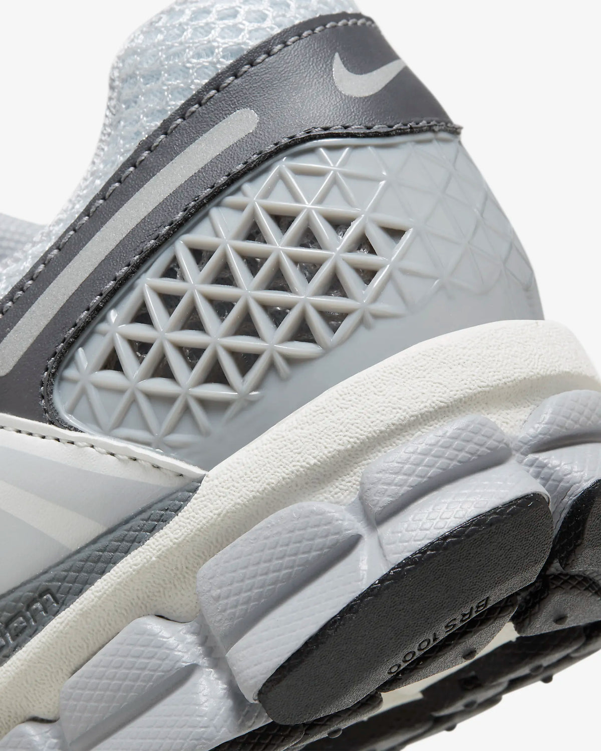 Nike Air Zoom Vomero 5 Shoes